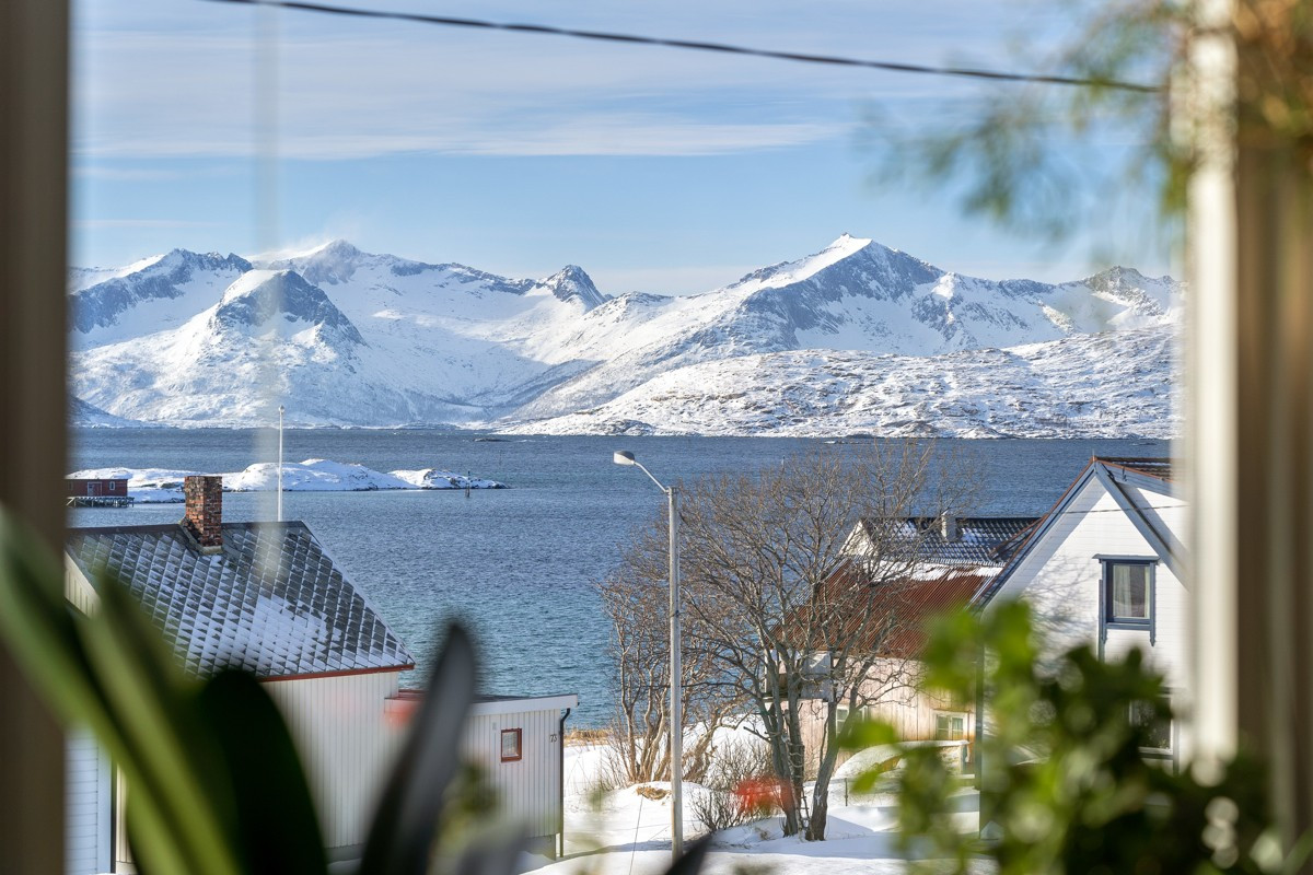 Her kan man nyte en fri utsikt over omgivelsene fra alle dagens måltider
