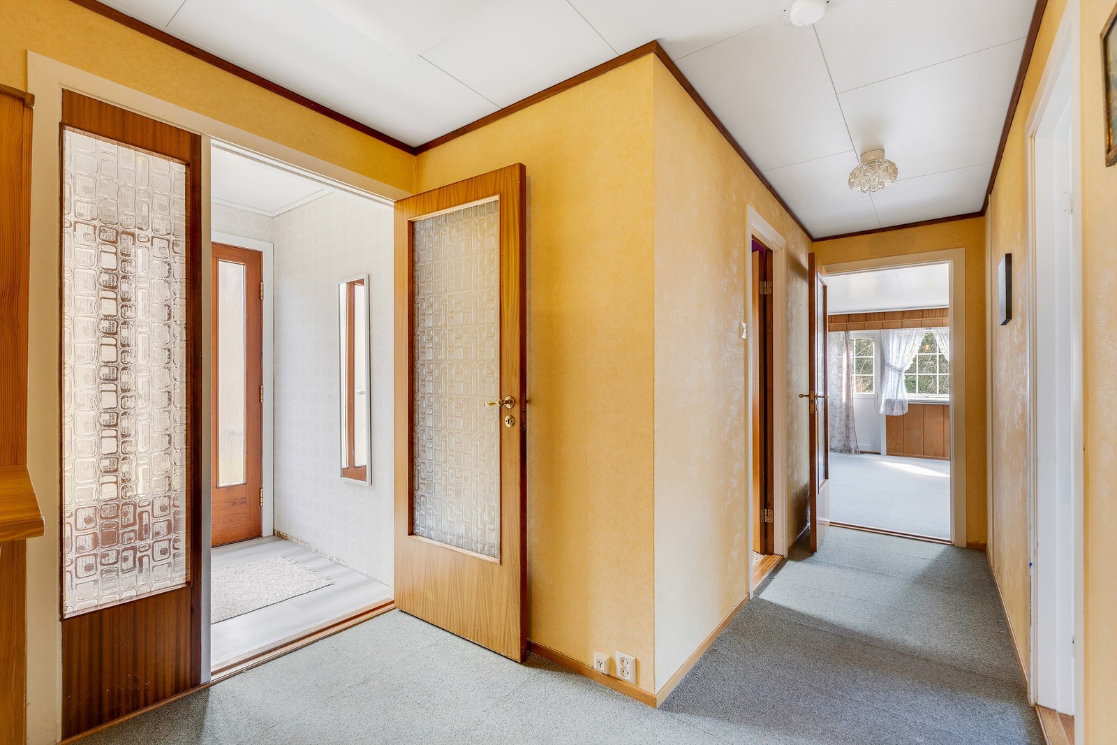 Inngangsparti. Galleribilde