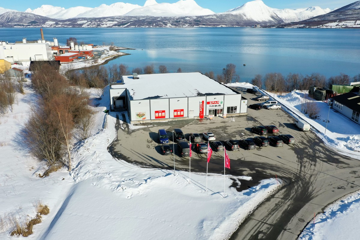 Eurospar ligger bare noen steinkast unna.