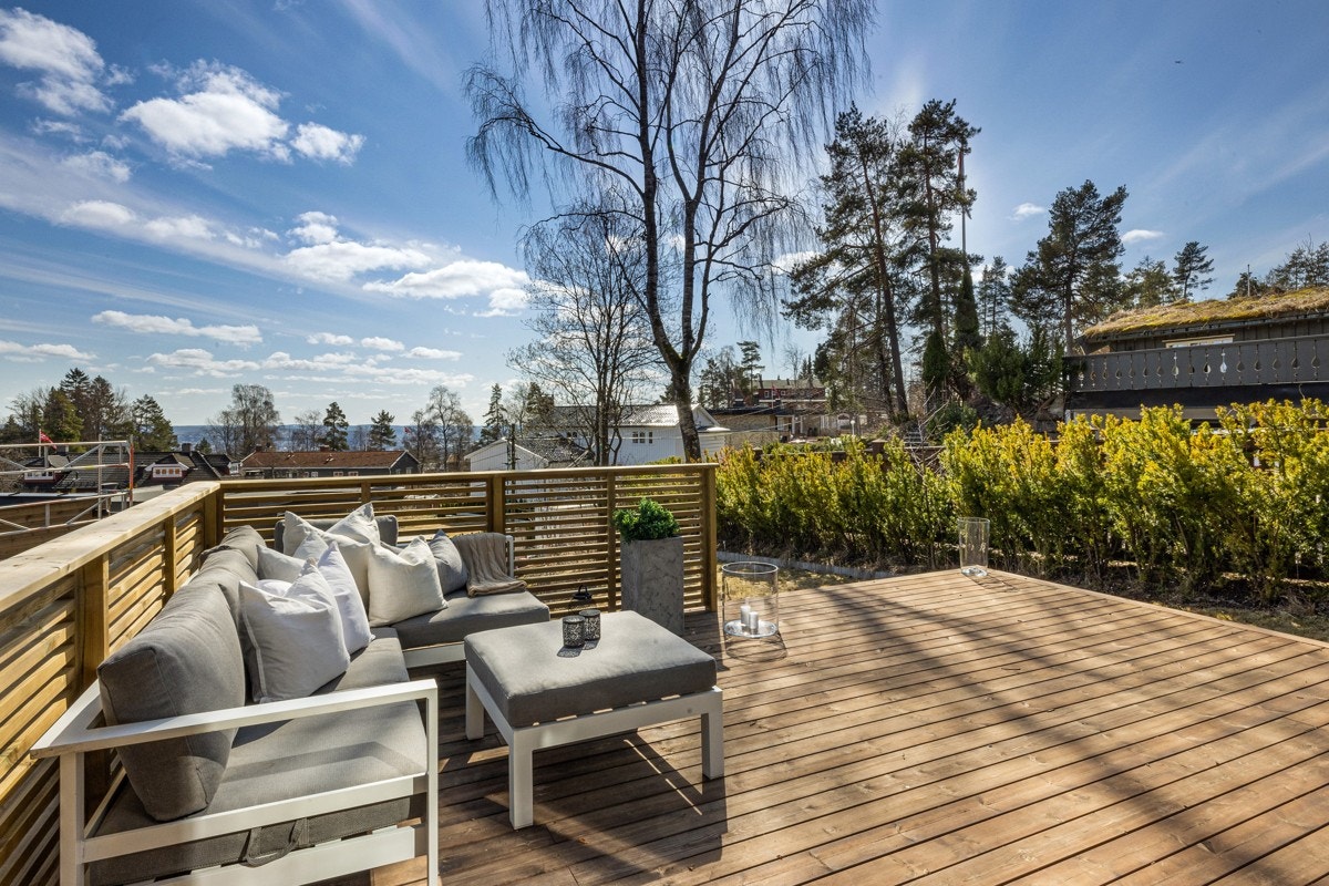 Terrasse fra stue. Galleribilde