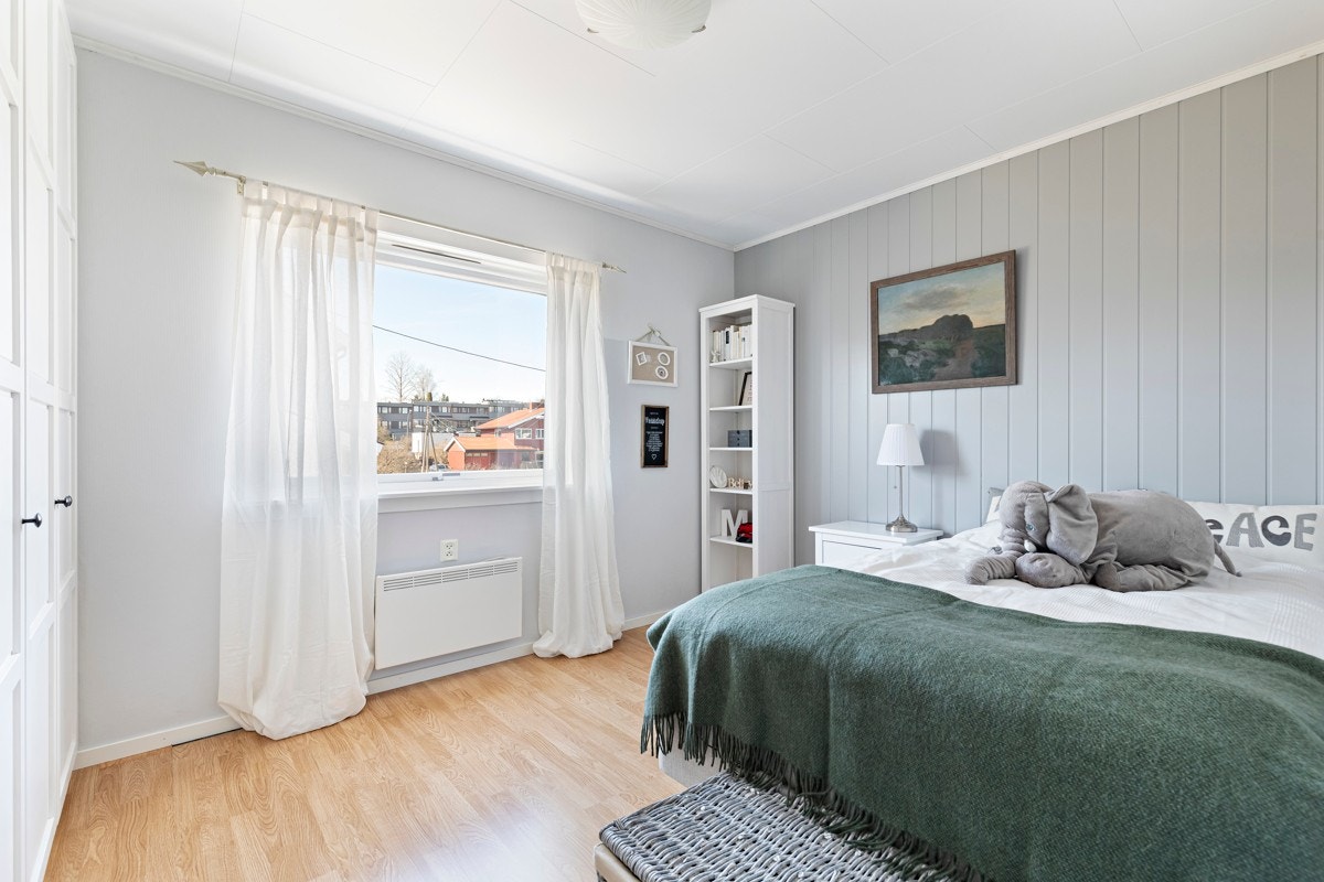 Soverom 2 har også god størrelse. Galleribilde