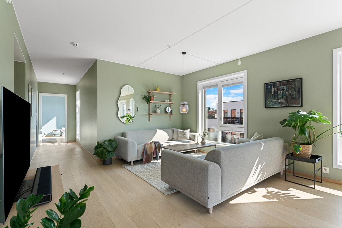 Det er rikelig med plass til generøs salong. Galleribilde