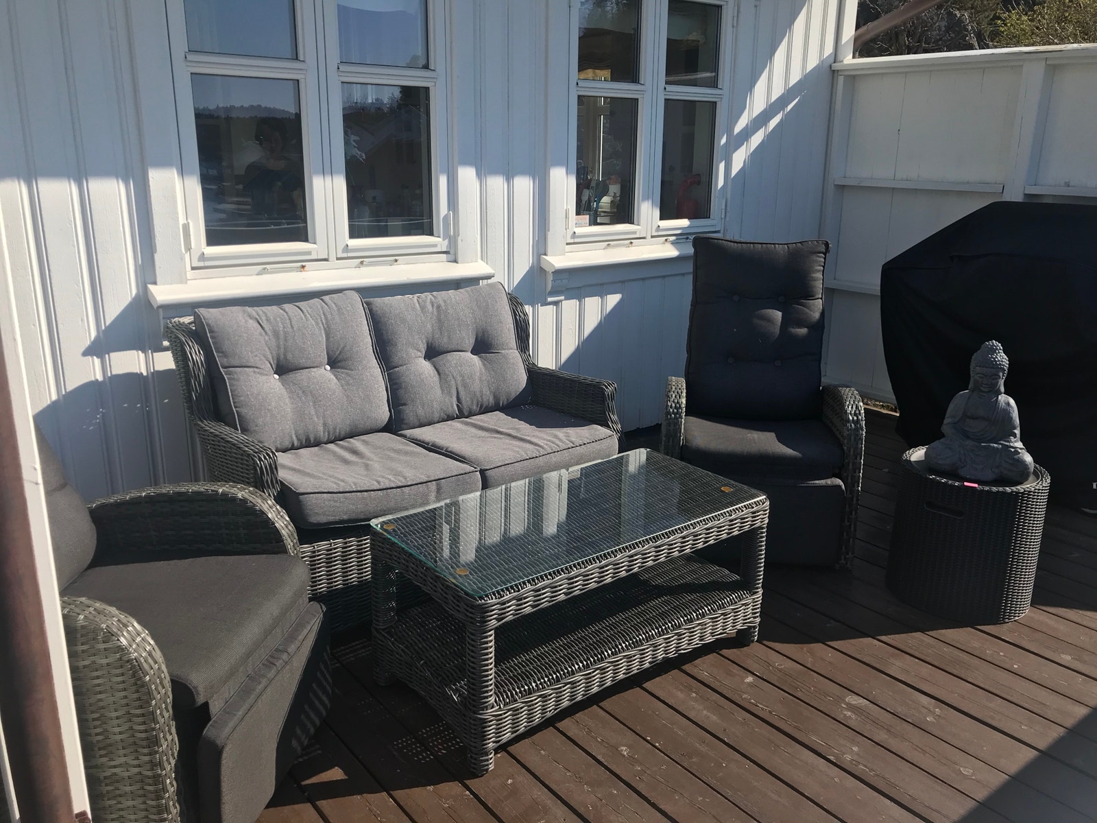 Terrasse hovedhus utgang spisestue/kjøkken Galleribilde