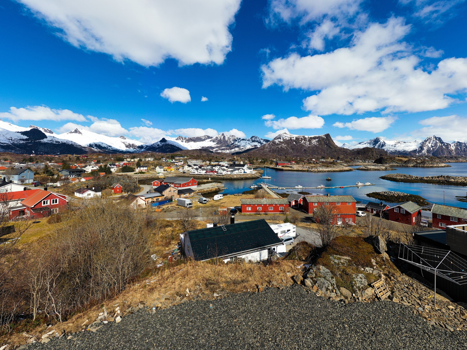 Utsikt mot innseilingen til Kabelvåg havn Galleribilde