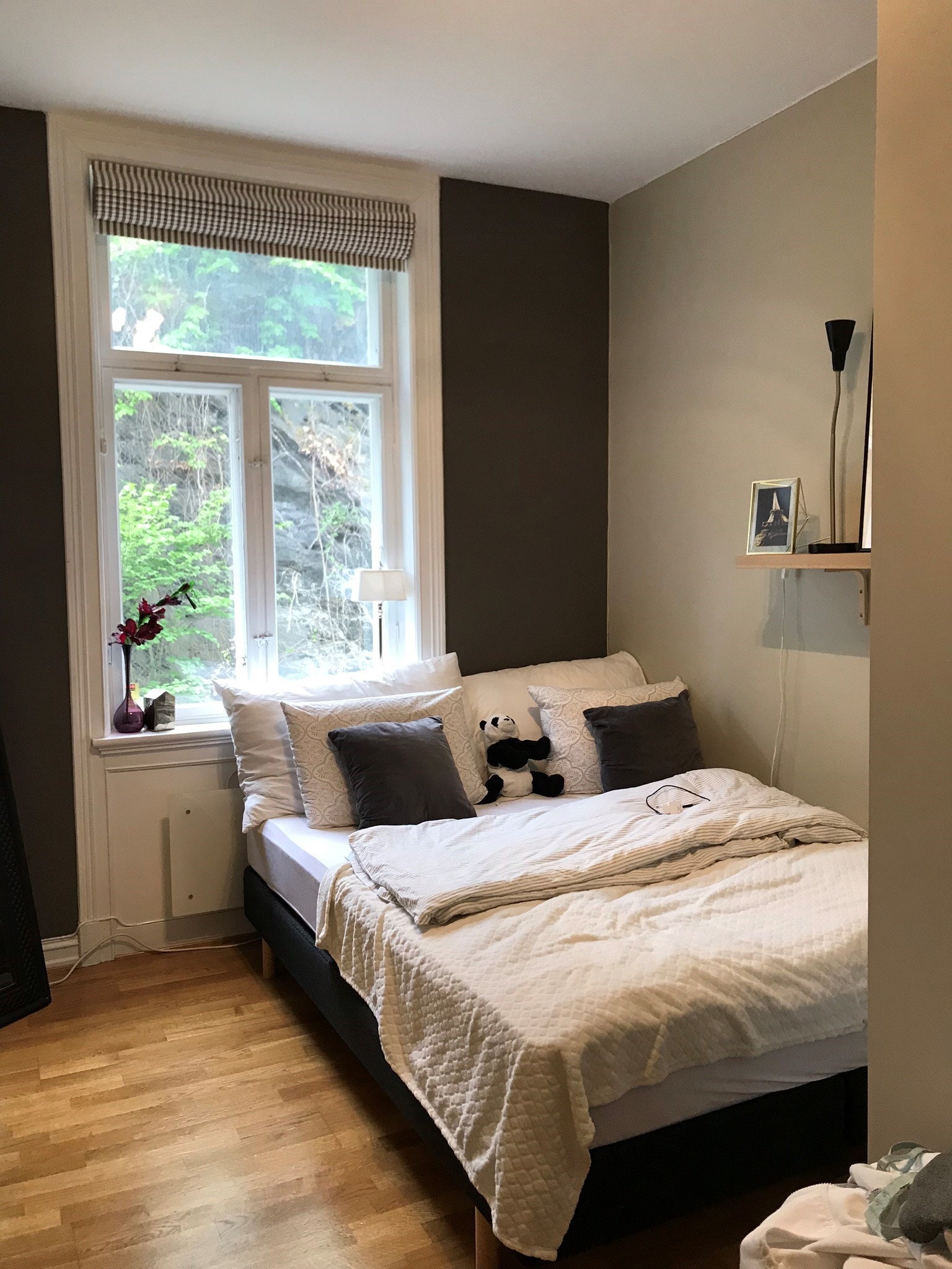 Rom 2 - soverom - til illustrasjon før oppussingen. Galleribilde