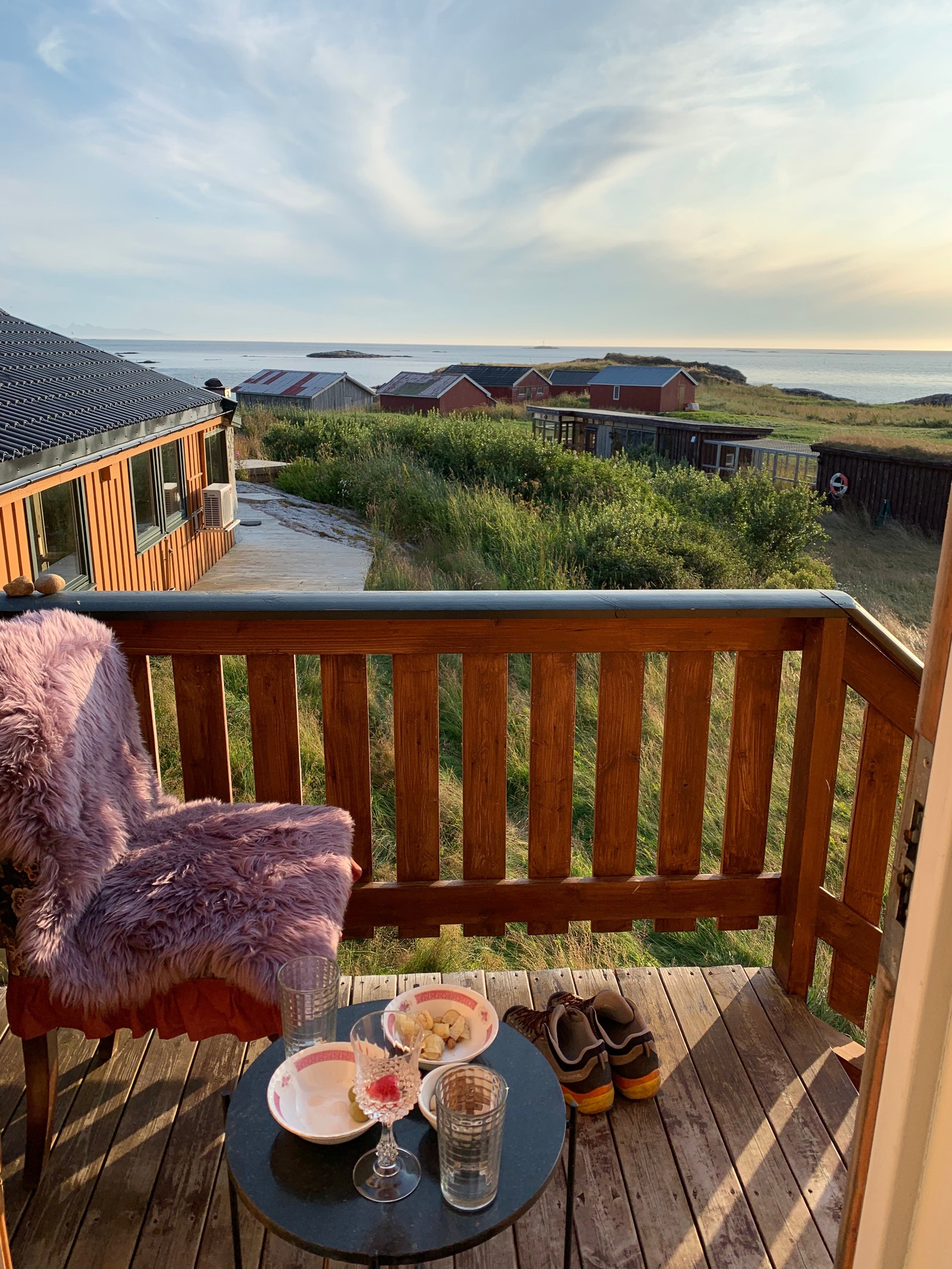 Terrasse i boenhet over garasje Galleribilde