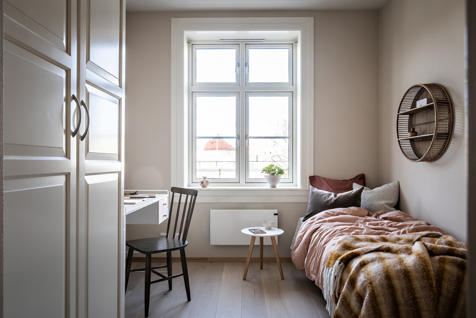 Det minste soverommet har også garderobeskap Galleribilde