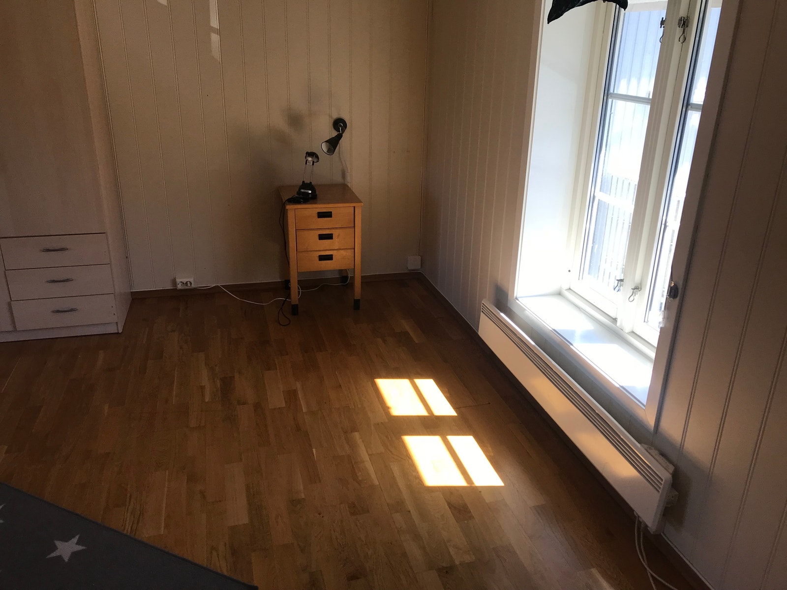 Hybel E - 18,9 m2 i andre etasje - 5100 kr pr mnd inkl strøm og internett - Ledig fra 1.februar Galleribilde