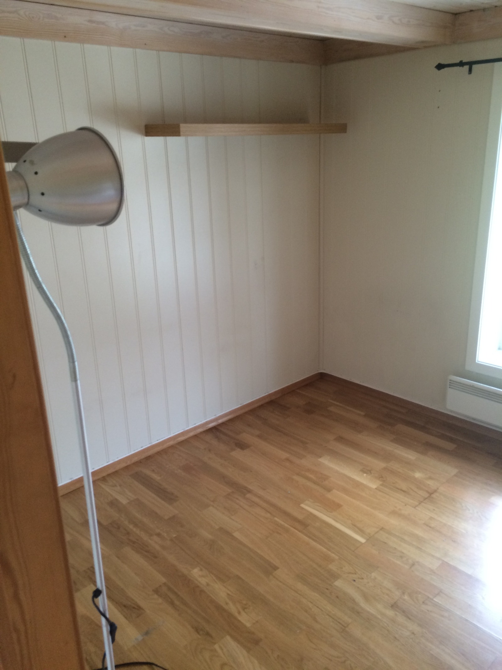 Hybel C/D - 22,4 m2 i andre etasje - Hybel som består av to rom. Fin mulighet til å ha soverom og stue. 5200 kr pr mnd inkl strøm og internett - UTLEID Galleribilde