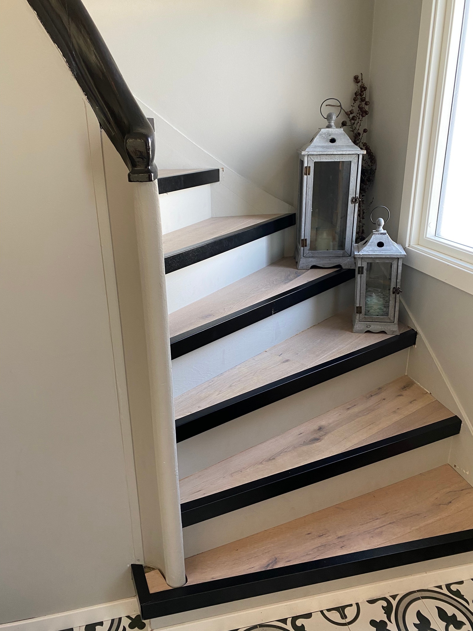 Trapp opp til 2.etg Galleribilde