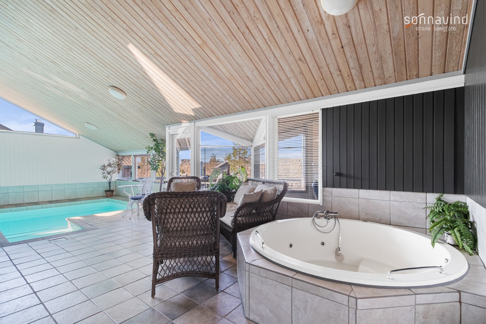 Boblebad - NB: Boblefunksjonen på boblebad fungerer ikke lengre. Galleribilde