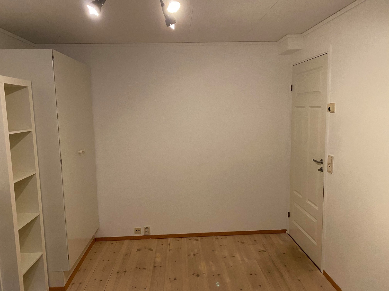 Soverom 12 kvm Galleribilde