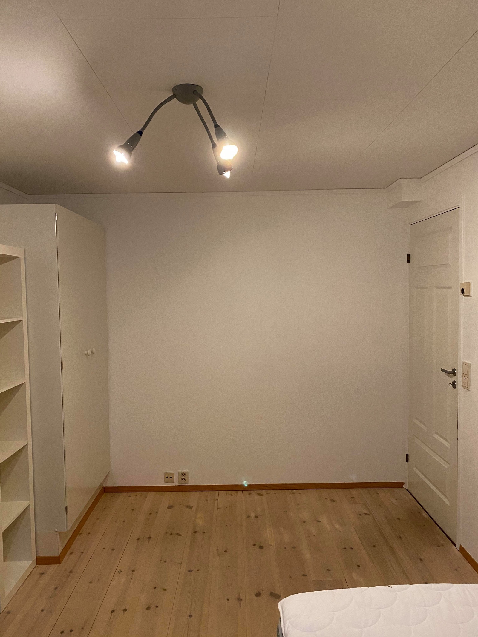 Soverom 12 kvm Galleribilde