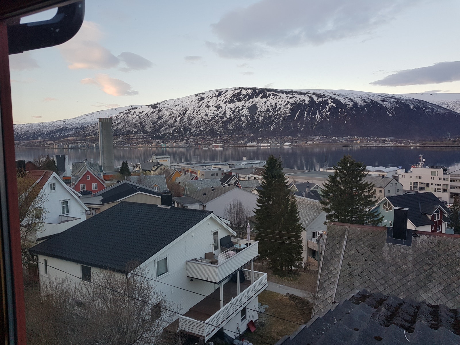Utsikt mot nord fra stue Galleribilde