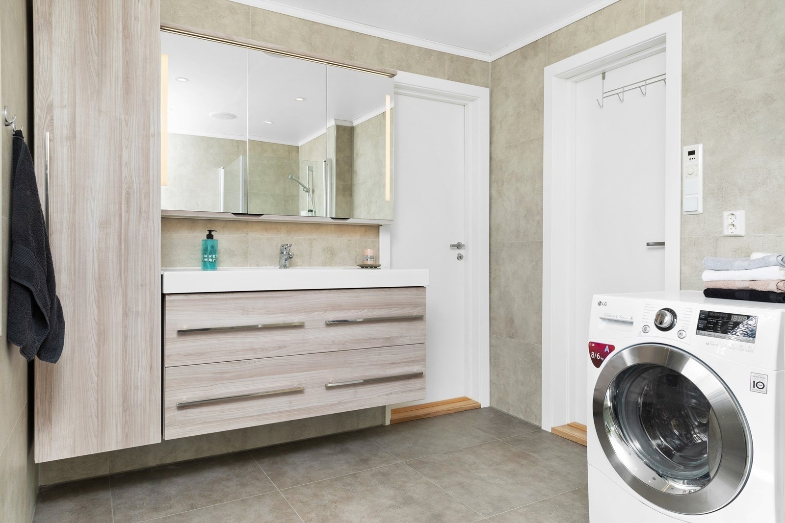 Helt nytt bad Galleribilde