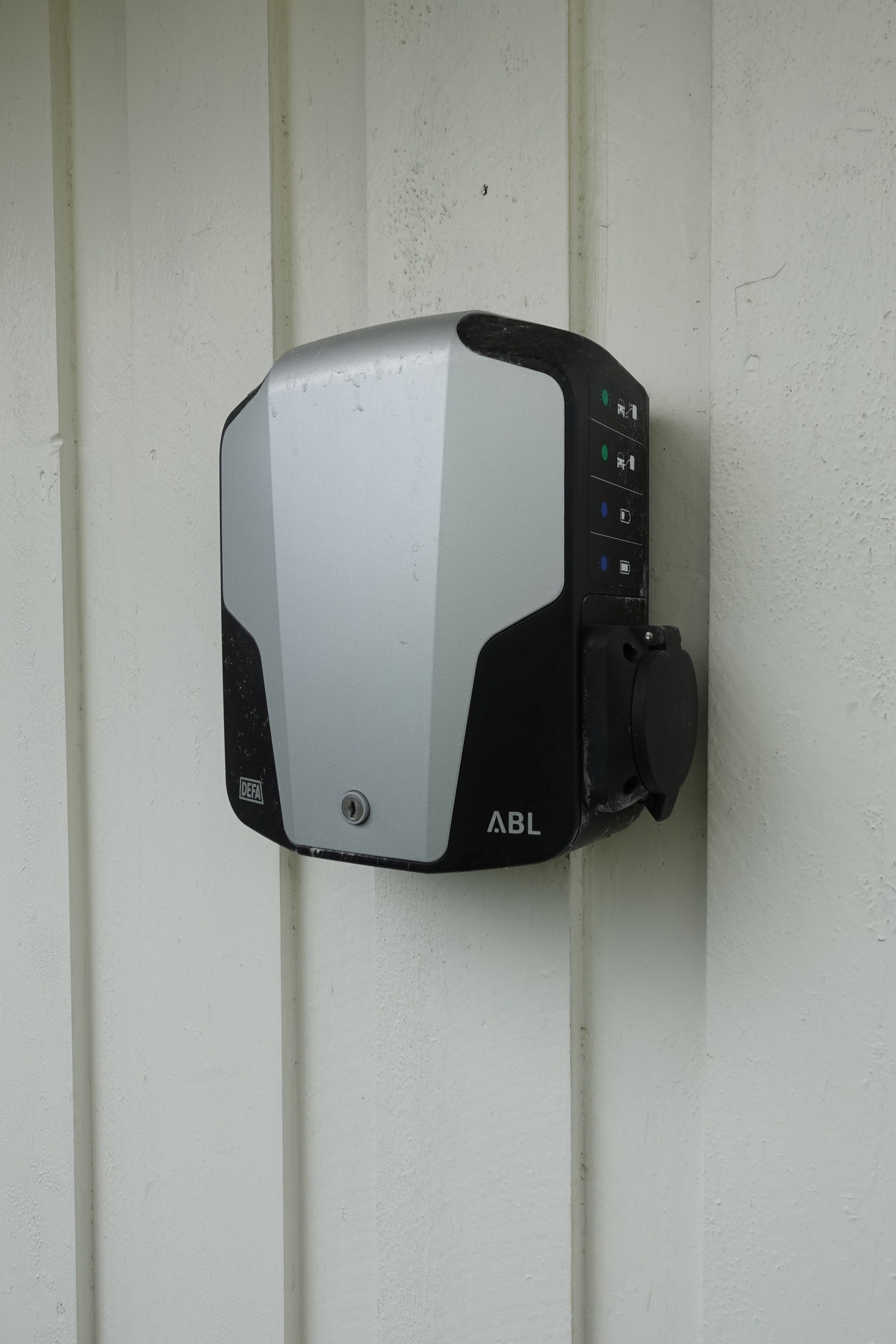 Ladepunkt til elbil Galleribilde