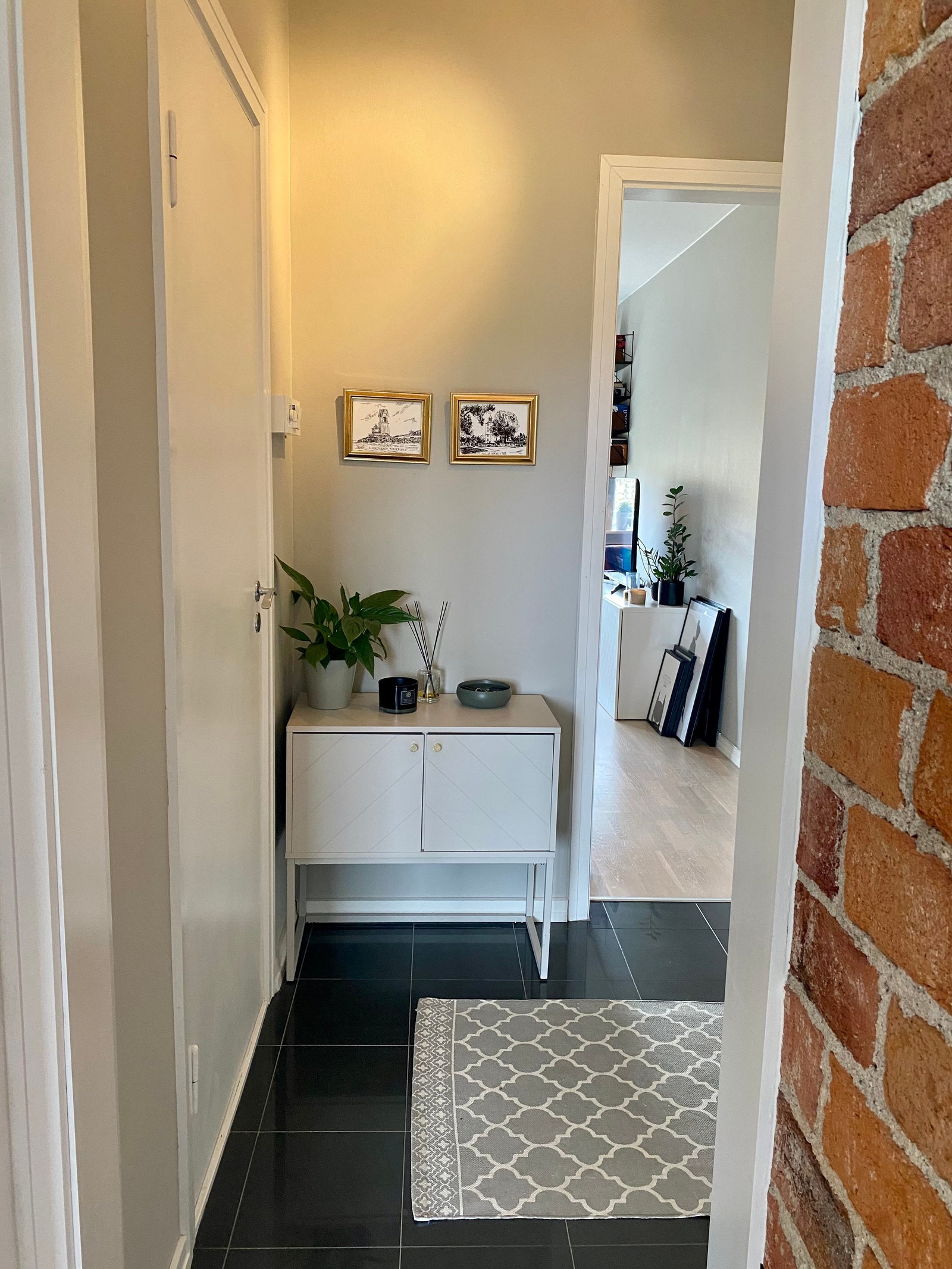 Gang sett fra kjøkken Galleribilde