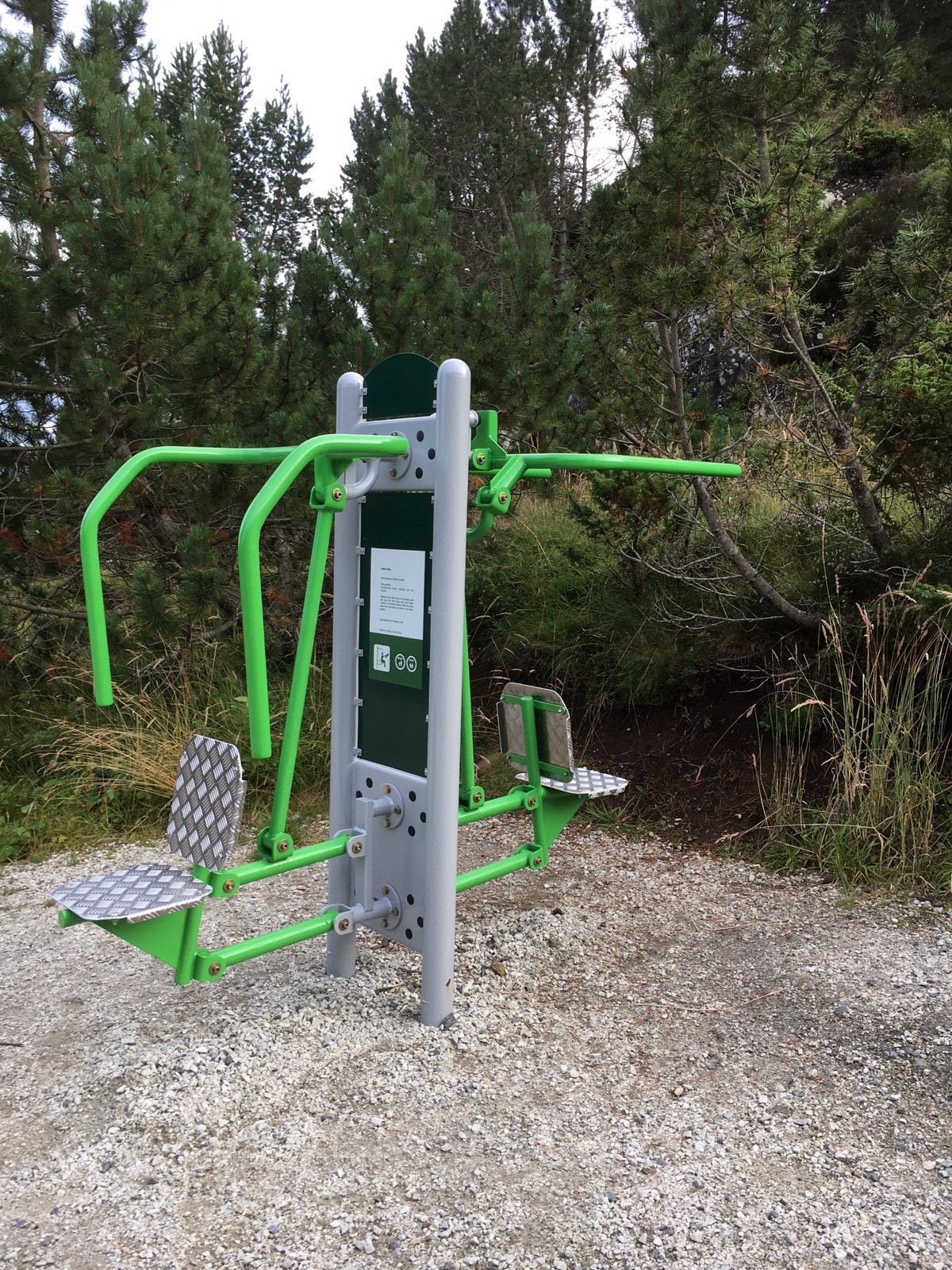 Tursti med flere treningsapparater. 5 min. gåavstand Galleribilde
