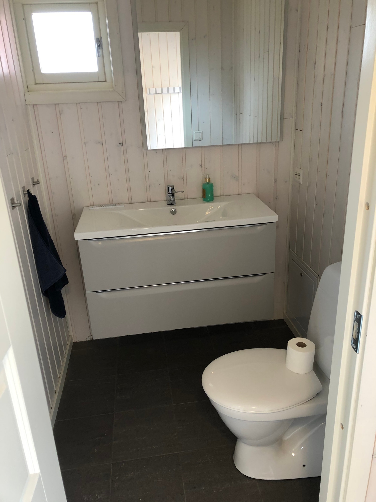 Ekstra toalett /vask. Galleribilde