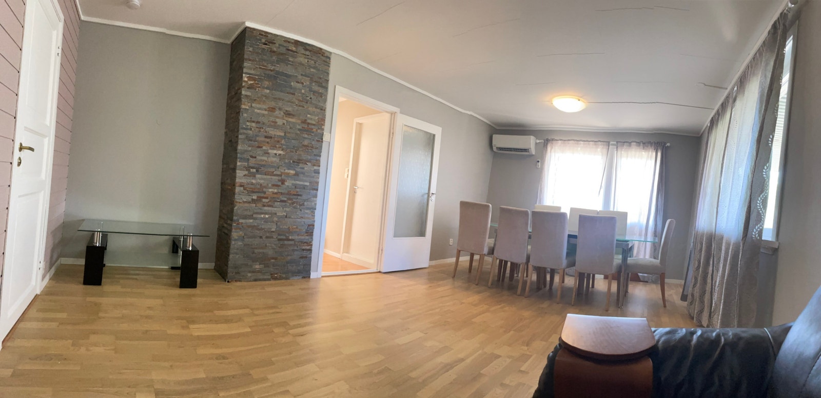 Stue uten møbler Galleribilde