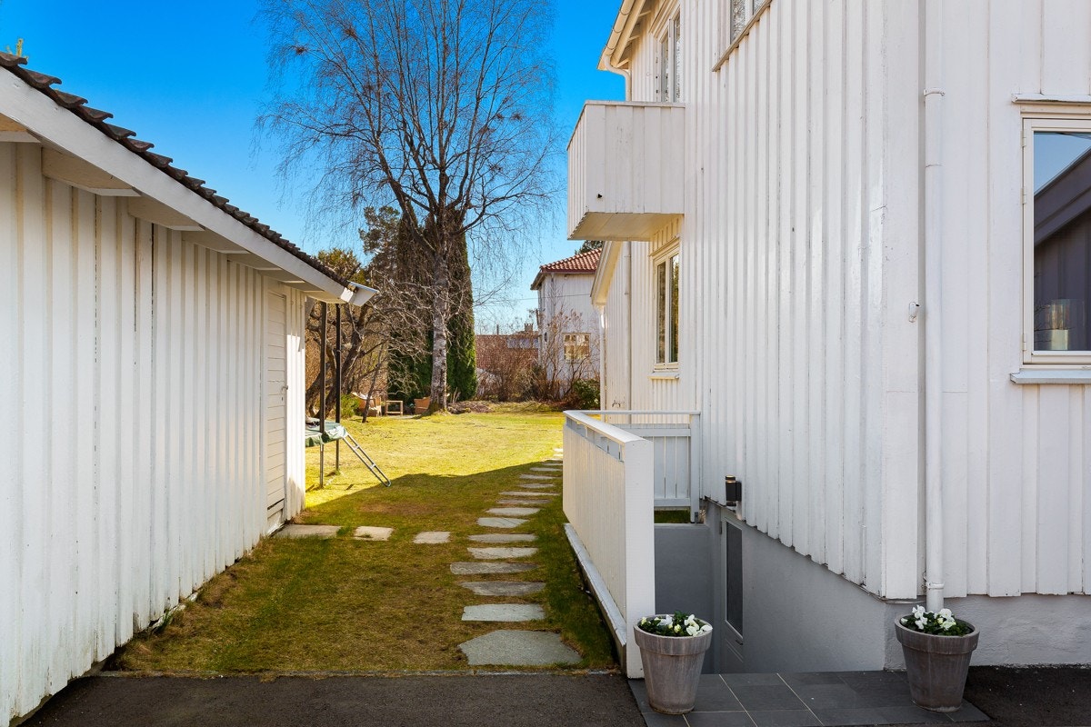 Det er etablert egen inngang til kjelleren Galleribilde