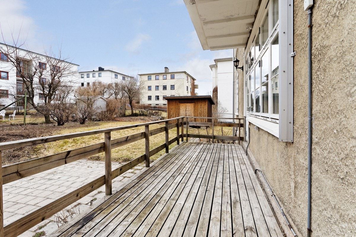 Terrasse. Galleribilde