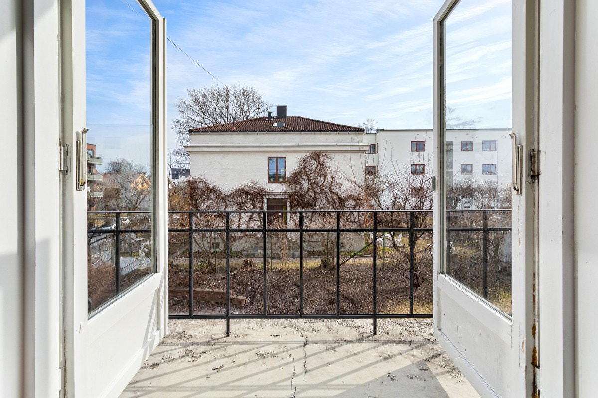 2 etg balkong. Galleribilde