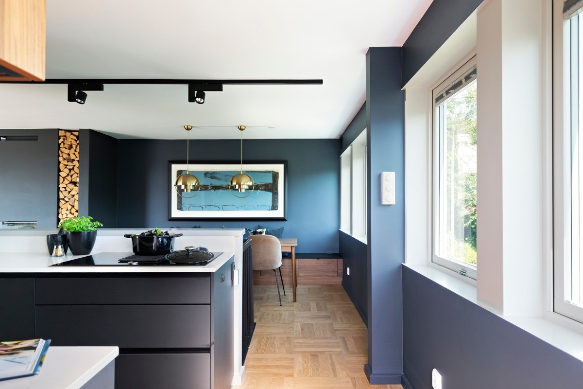 Fin kontakt med spiseavdeling fra kjøkken. Galleribilde