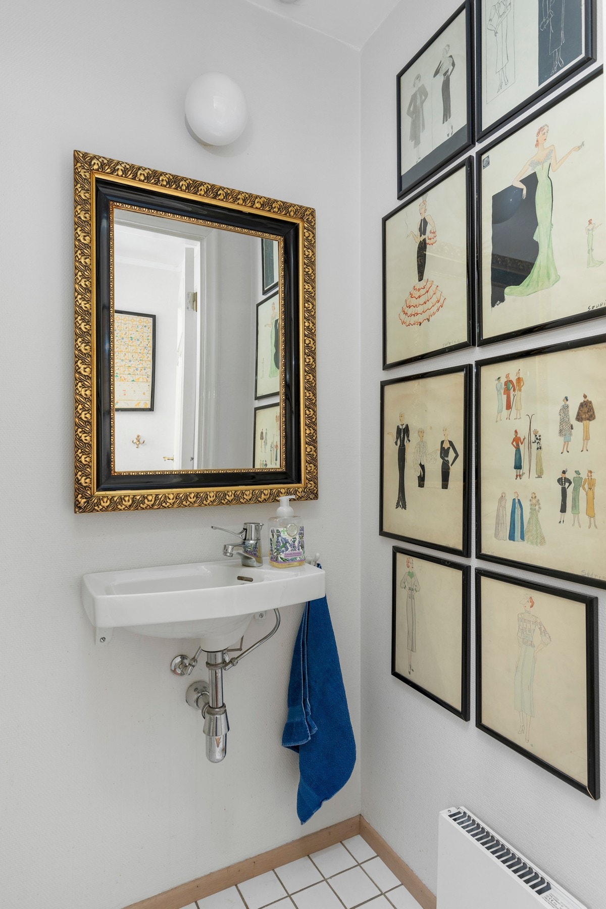 I entreèn er det praktisk toalettrom Galleribilde