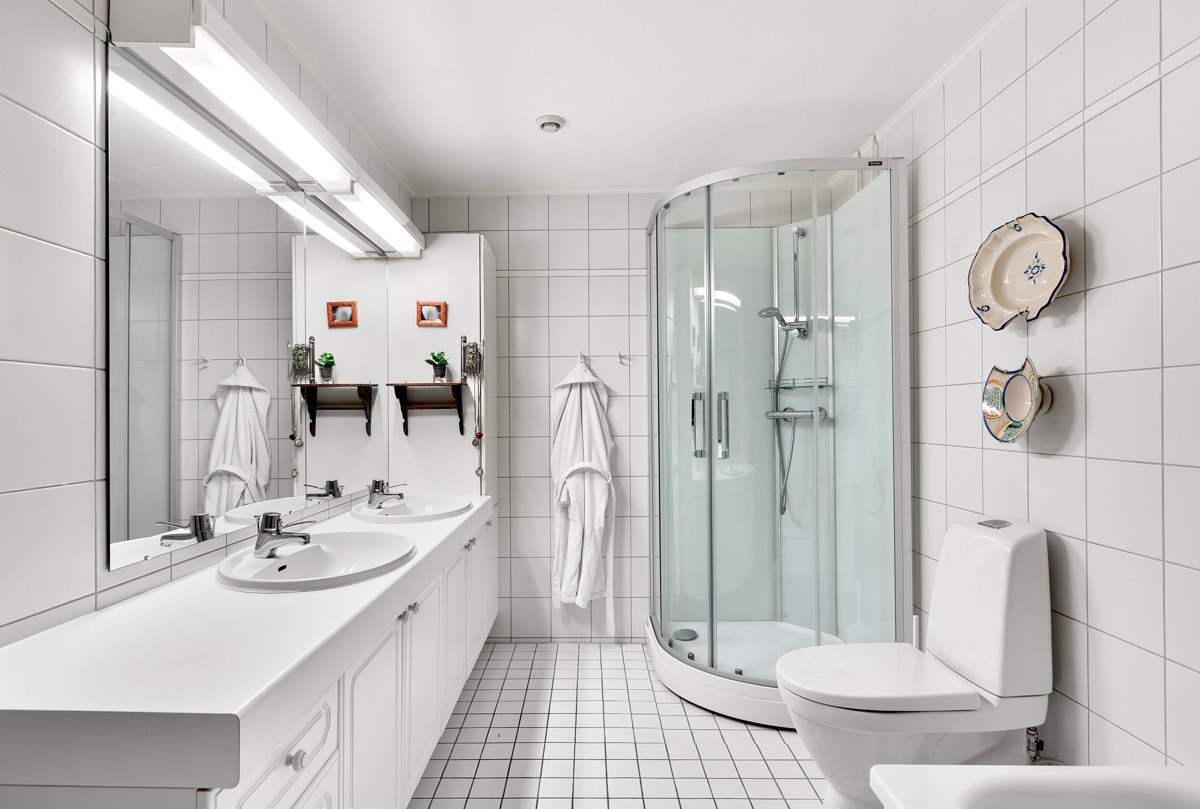 Baderom i 2 etasje Galleribilde