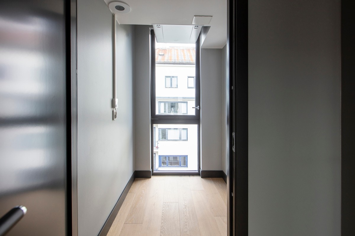 Mellom soverommene ligger en bod som egner seg som walk-in closet. Galleribilde