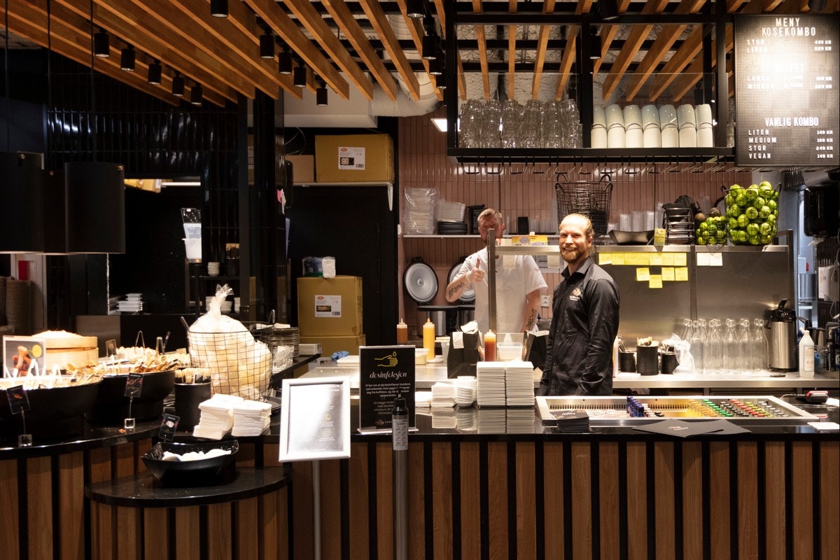 I underetasjen i Valkyrien finner du en rekke matbutikker som selger alt fra ferske delikatesser, supper, hjemmelaget iskrem og eksotiske måltider. Galleribilde