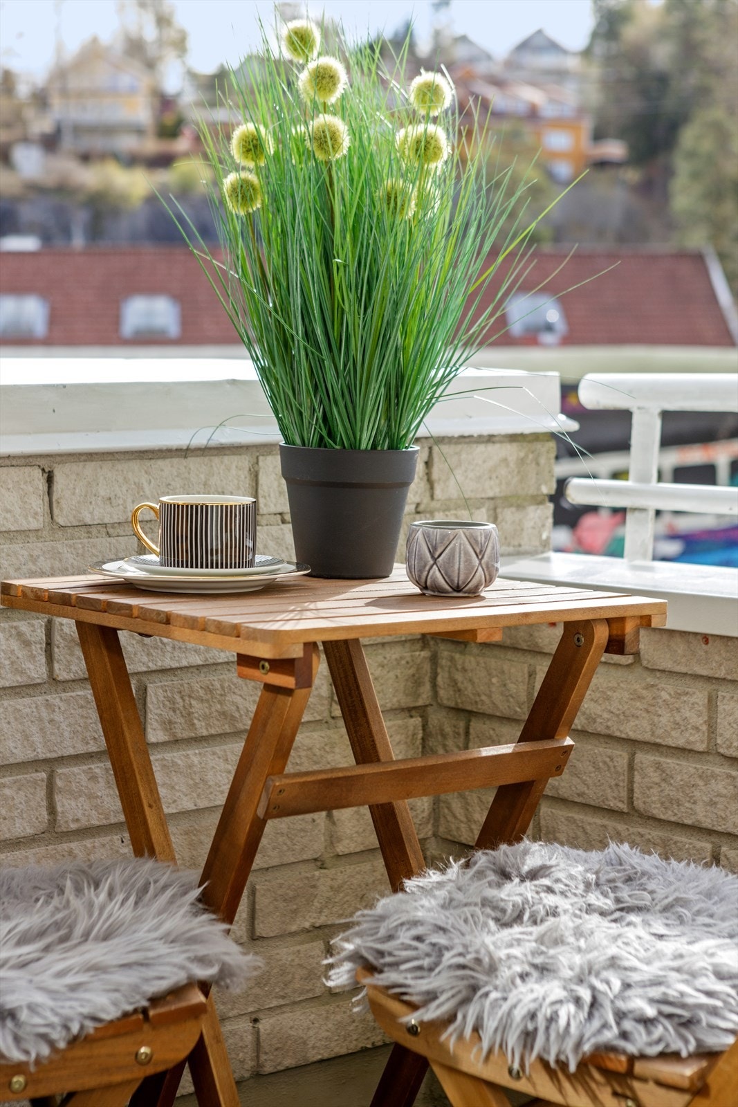 Leiligheten ligger på Nordstrand, med kort vei til blant annet offentlig kommunikasjon og Sæter Torg. Galleribilde
