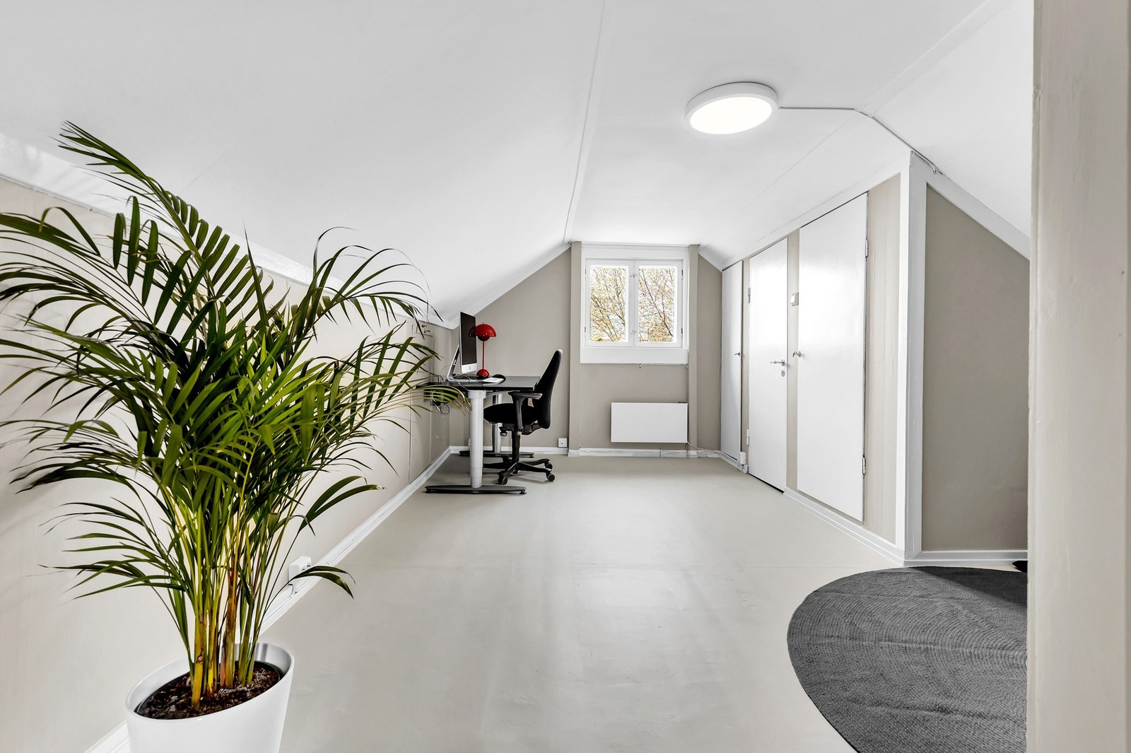 Loftsstue (Loftet er ikke godkjent til varig oppholdsrom i henhold til originale byggetegninger) Galleribilde