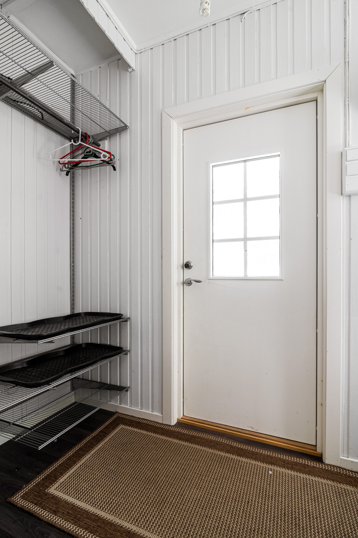 Velkommen inn! Her er det god plass til oppheng av yttertøy