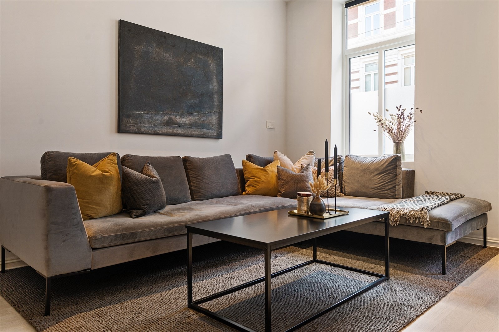 Hele leiligheten er pusset opp i 2018-2019 Galleribilde