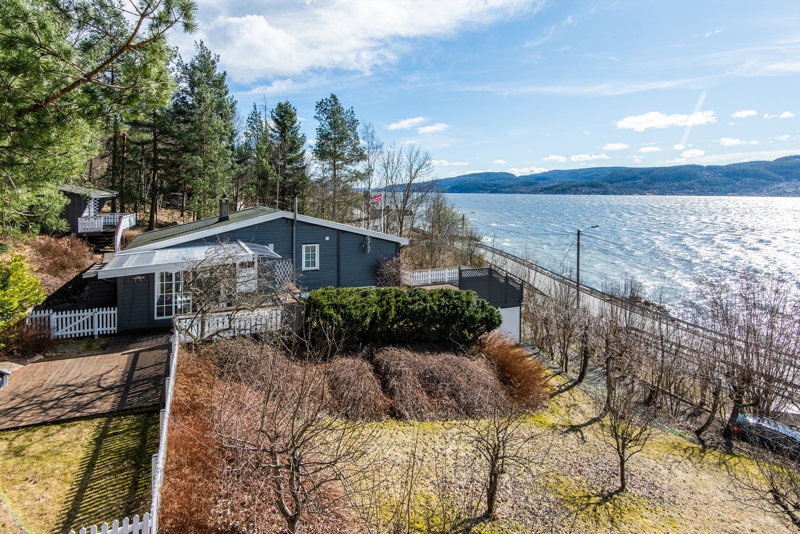 Velkommen til Grimsrudveien 96! Spørsmål? Ta kontakt med megler på (t): 970 79 913 Galleribilde