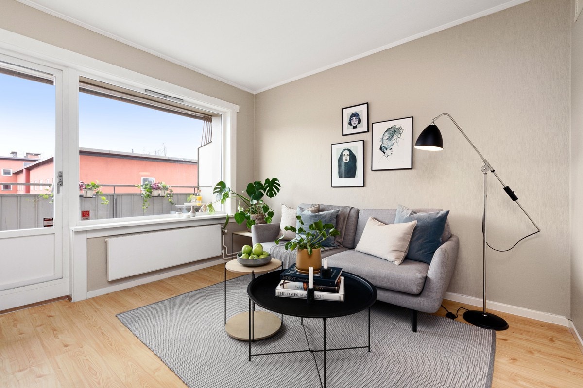 Generøse vindusflater som slipper inn godt med naturlig lys. Galleribilde