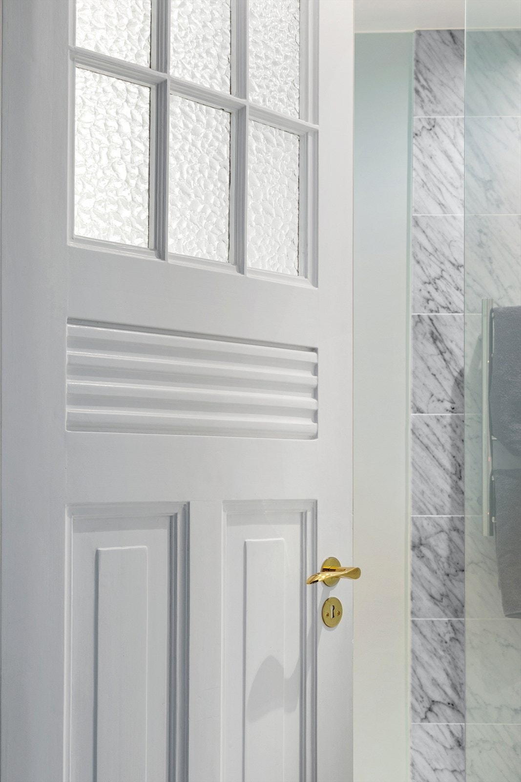 Direkte adkomst fra hovedsoverommet til hovedbadet. Galleribilde