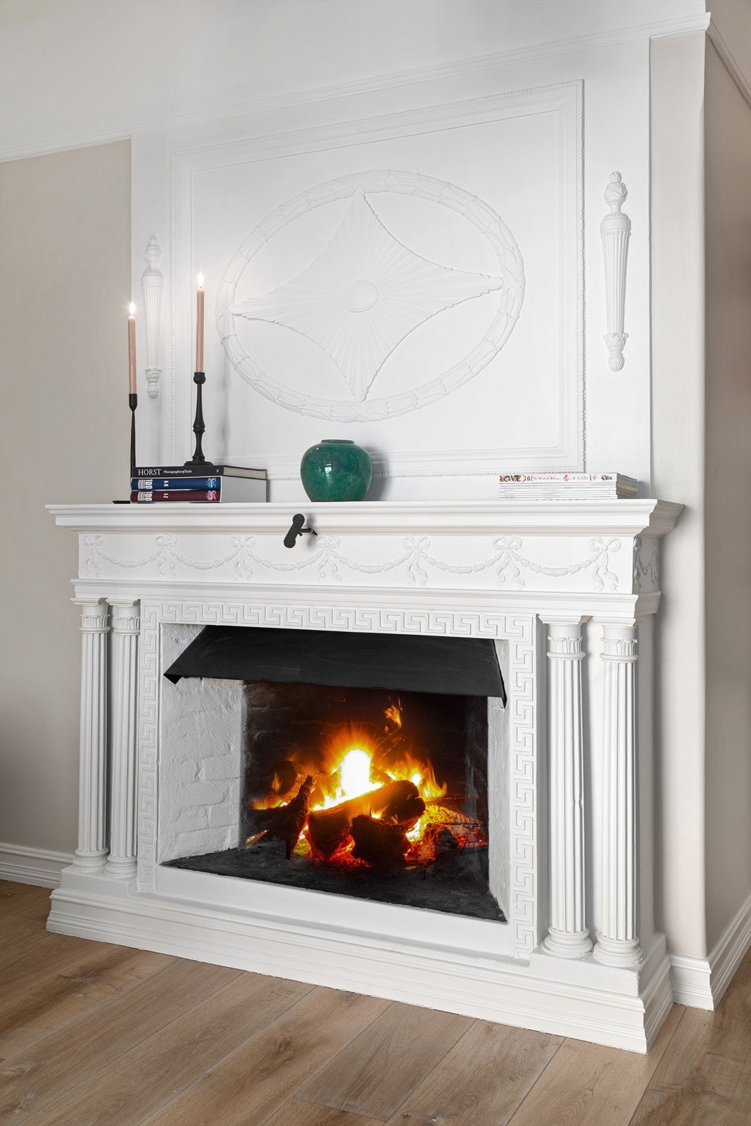 Koselig peis som varmer godt. Pipeløp og peiser har nylig blitt rehabilitert. Galleribilde