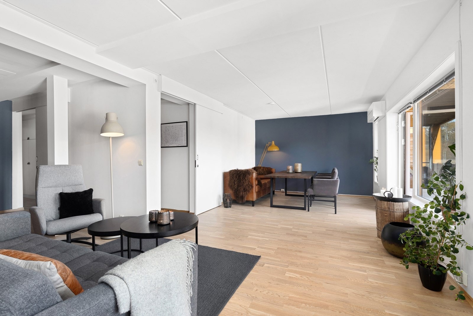 De ulike møbleringsmulighetene gir også god plass for spisestue Galleribilde
