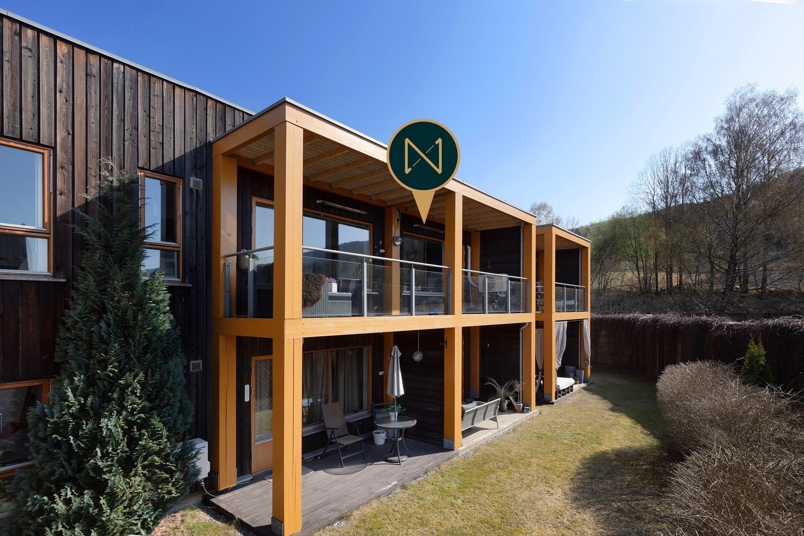 Leiligheten ligger i 2. etasje og er en del av Sølvfastøya Elvepark Borettslag Galleribilde