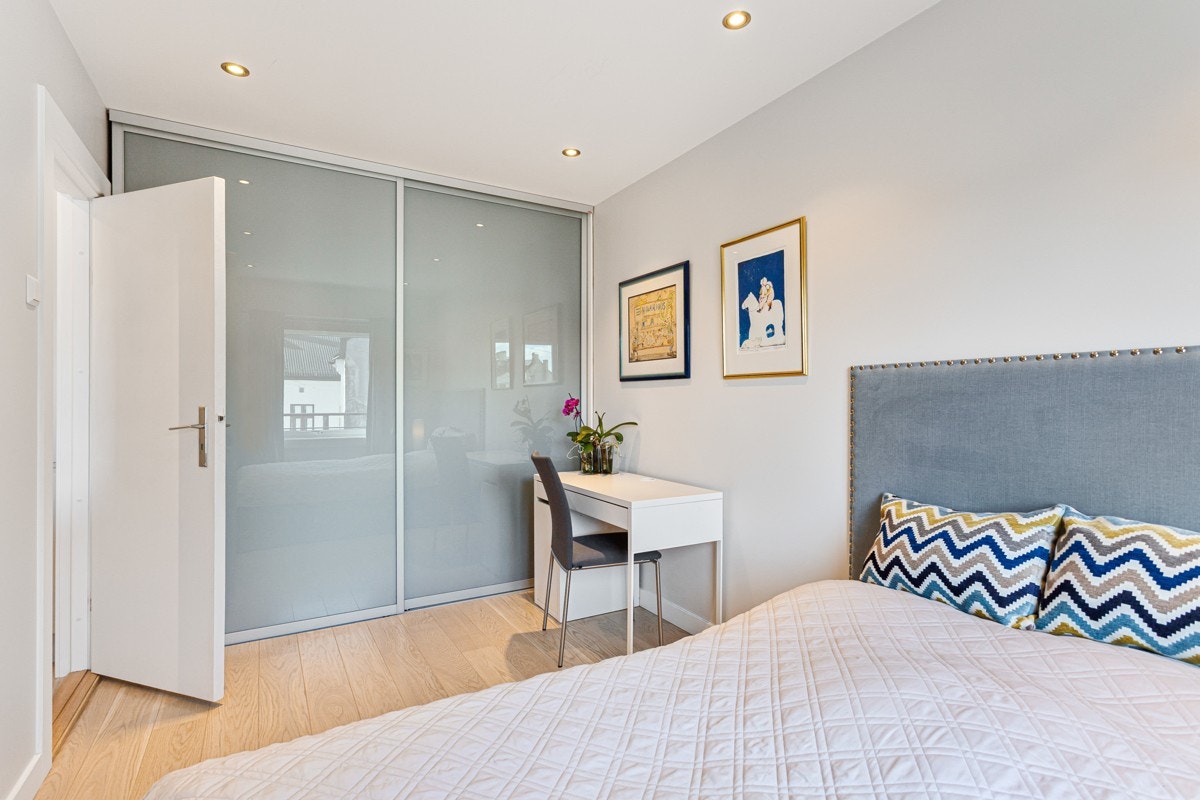 Godt med garderobeskap Galleribilde