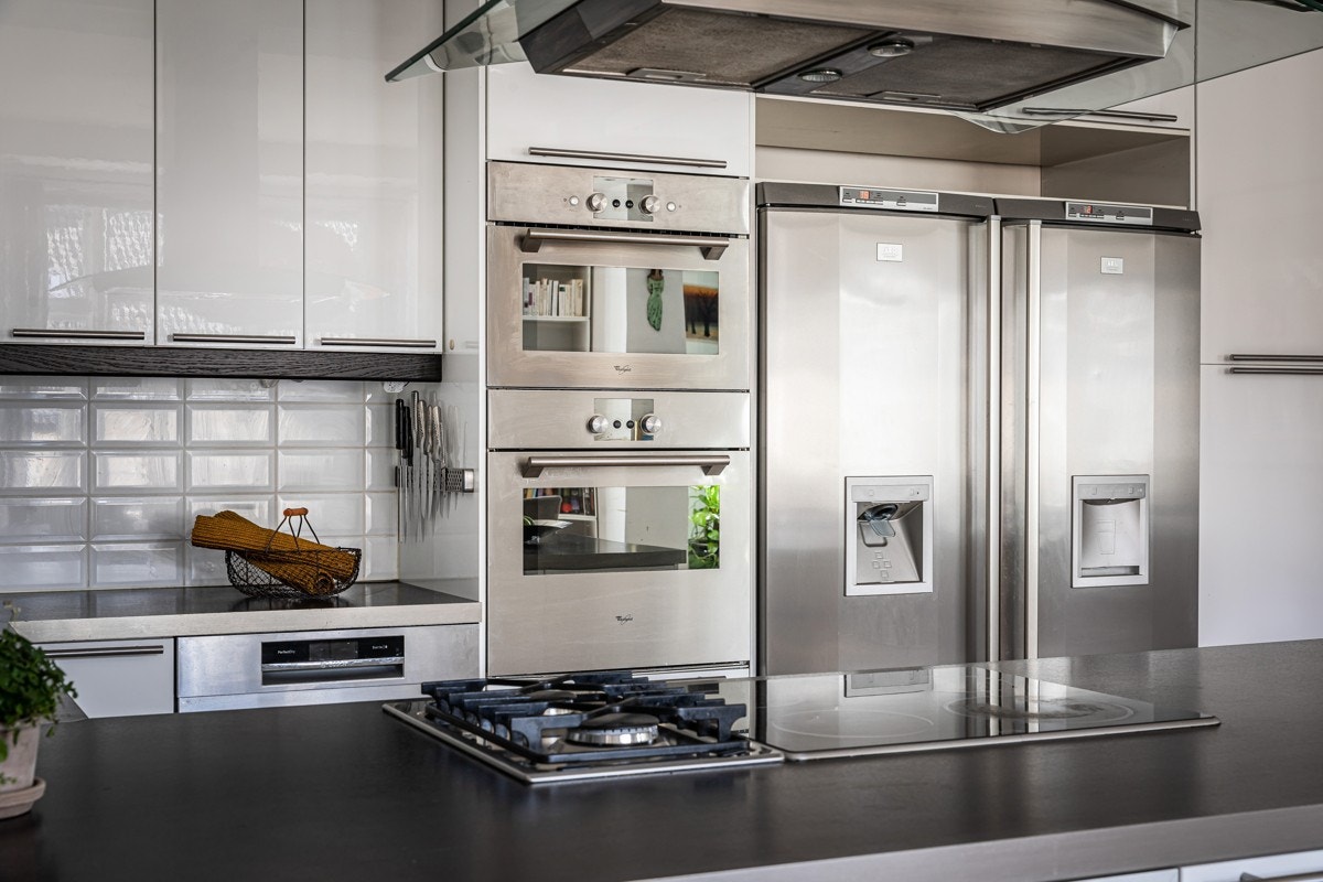 Et funksjonelt kjøkken der det blir god kontakt med gjestene Galleribilde