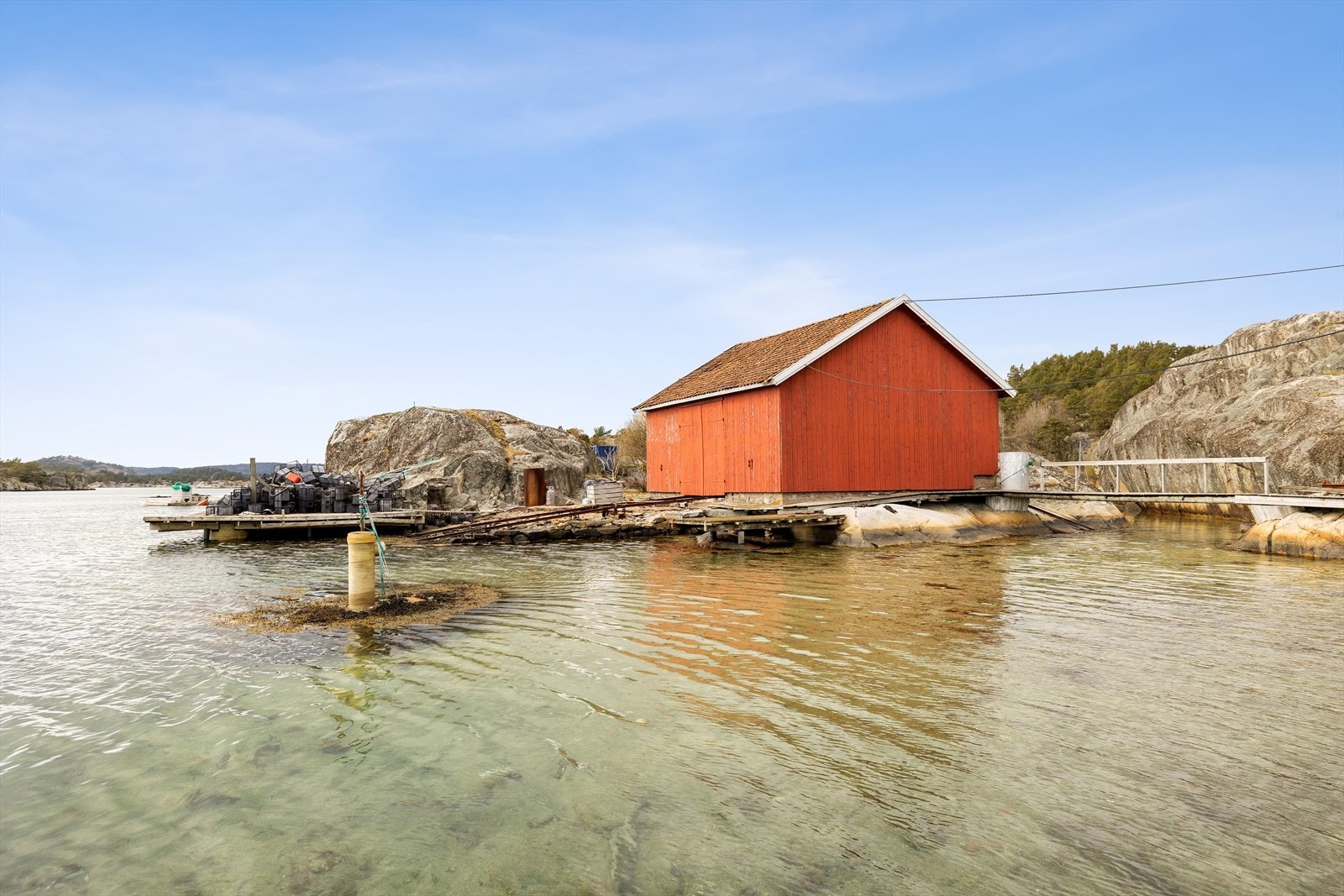 Båthuset med brygge og slipp Galleribilde