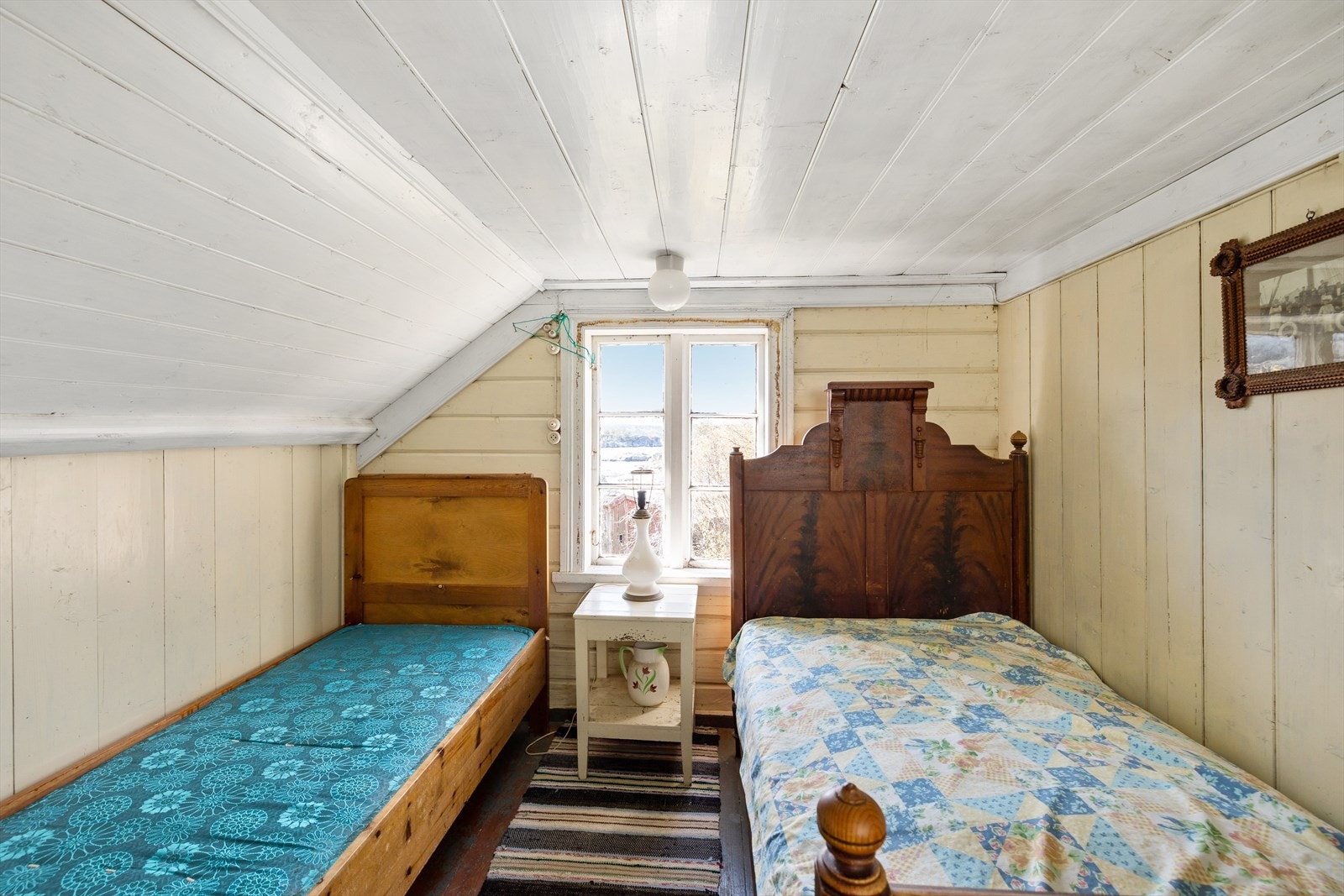 Soverom 2. etg. Galleribilde