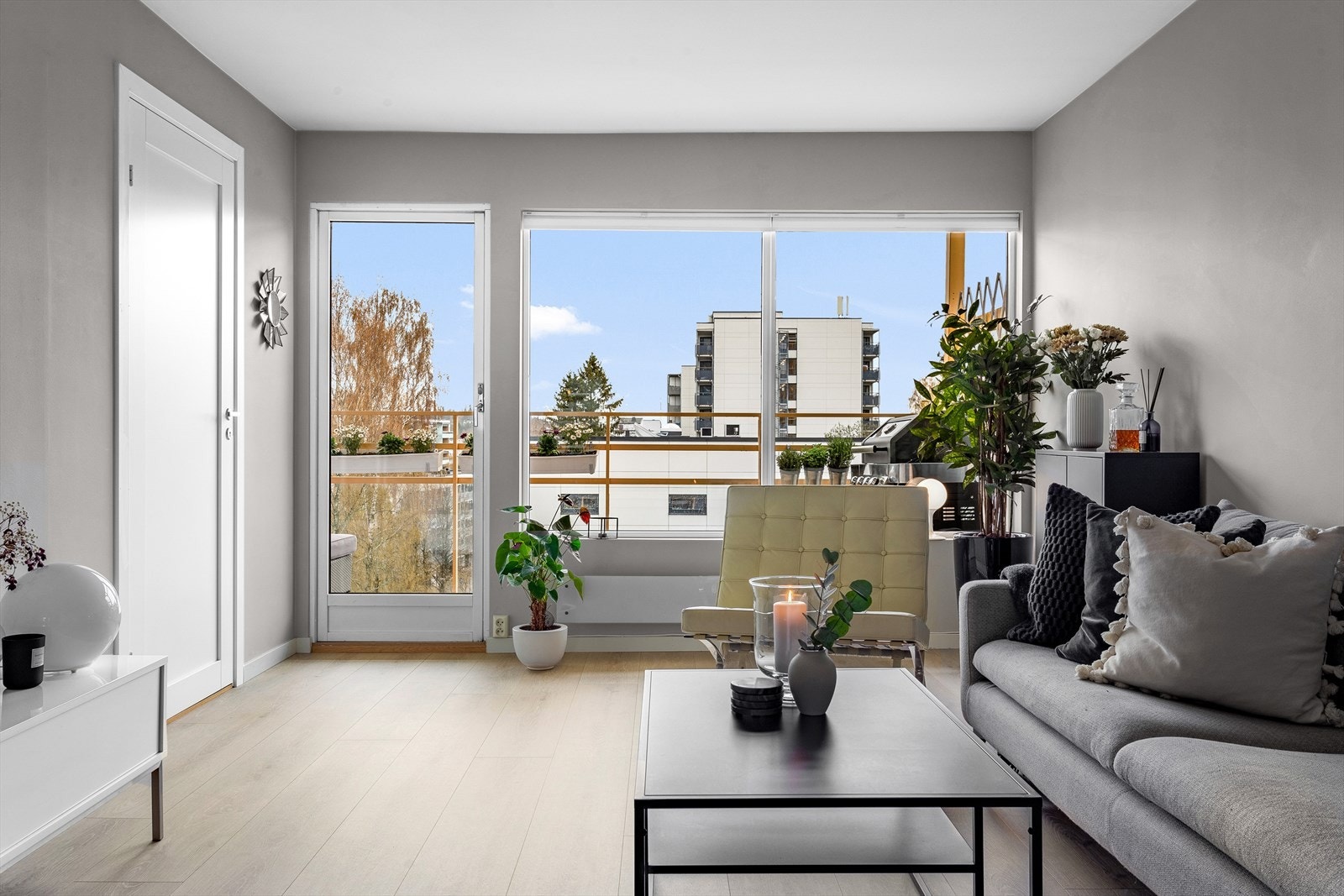 Delikate og tidsriktige farger, merk at det ikke er mye merker på veggene Galleribilde