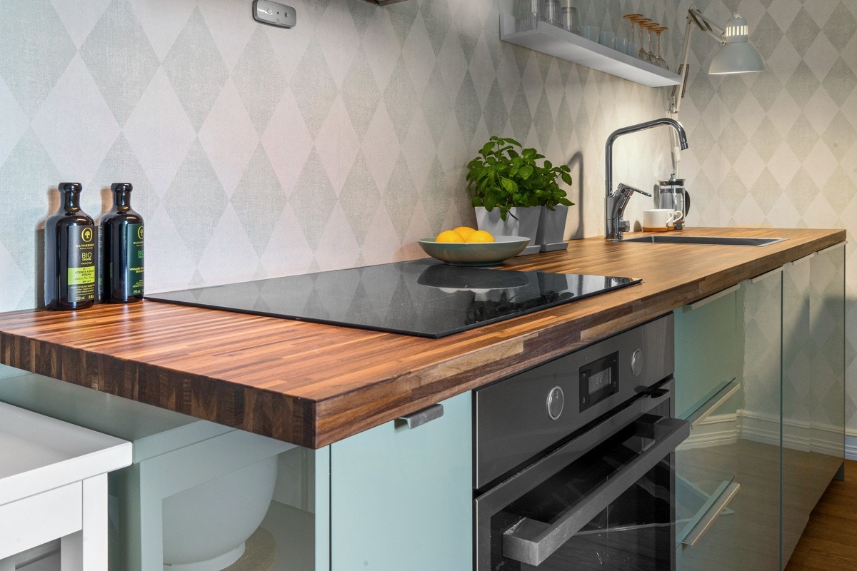 Praktikantdelen ble pusset opp i 2019, blant annet med et moderne og velutstyrt kjøkken. Galleribilde