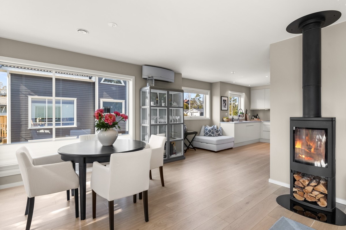 Stue 2.etasje. Galleribilde