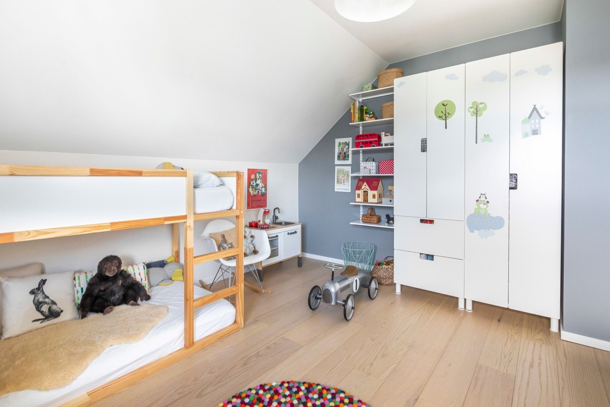 Her har PBE godkjent at man kan sette inn to takvinduer, og dermed lage to soverom av dette rommet. Galleribilde